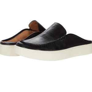 Sofft Somers black leather slip on sneaker/mocs